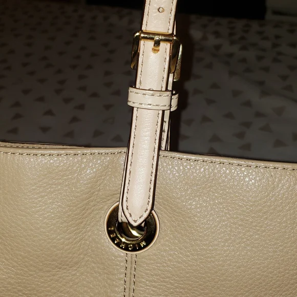 💕🔥Beige Michael Kors Bag Tote🔥💕 - Picture 5 of 12